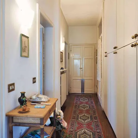 דירה Casa Rosa, Palazzo D'epoca Centro בלאג'יו